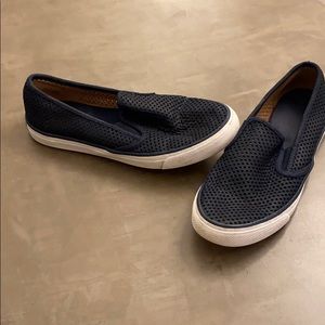 Sperry slip ons perferated navy
